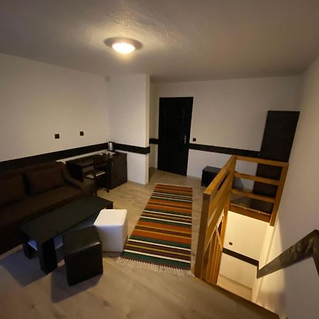 Апартхотел "Старият Град" В Етнографски Комплекс Zlatograd Ngoại thất bức ảnh