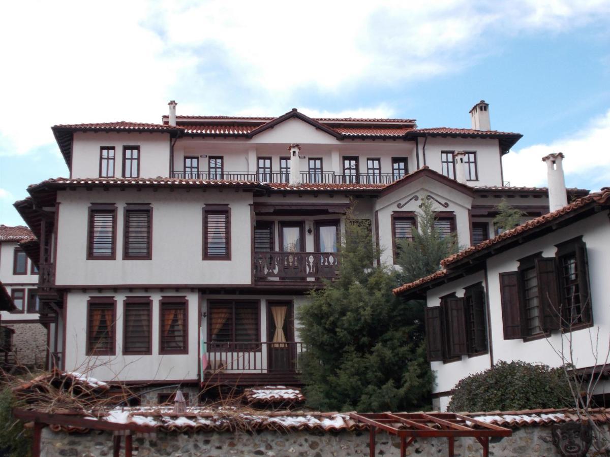 Апартхотел "Старият Град" В Етнографски Комплекс Zlatograd Ngoại thất bức ảnh